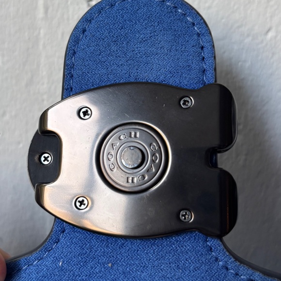 Coach Blue Leather Shoulder Bag with detachable strap - Picture 3 of 10